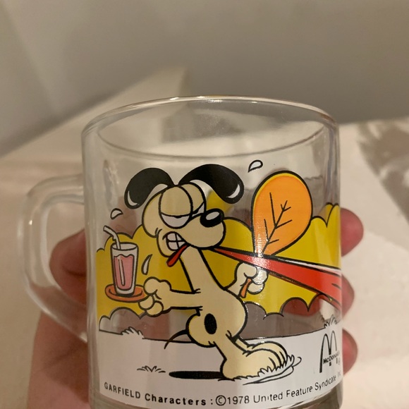Vintage 1988 Garfield McDonald’s glass cups - Picture 3 of 9